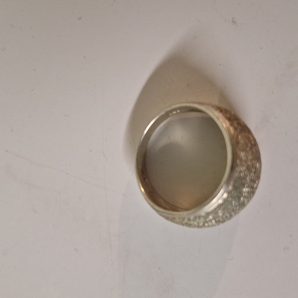 925 silver ring with tiny diamond chips - Picture 2 of 4